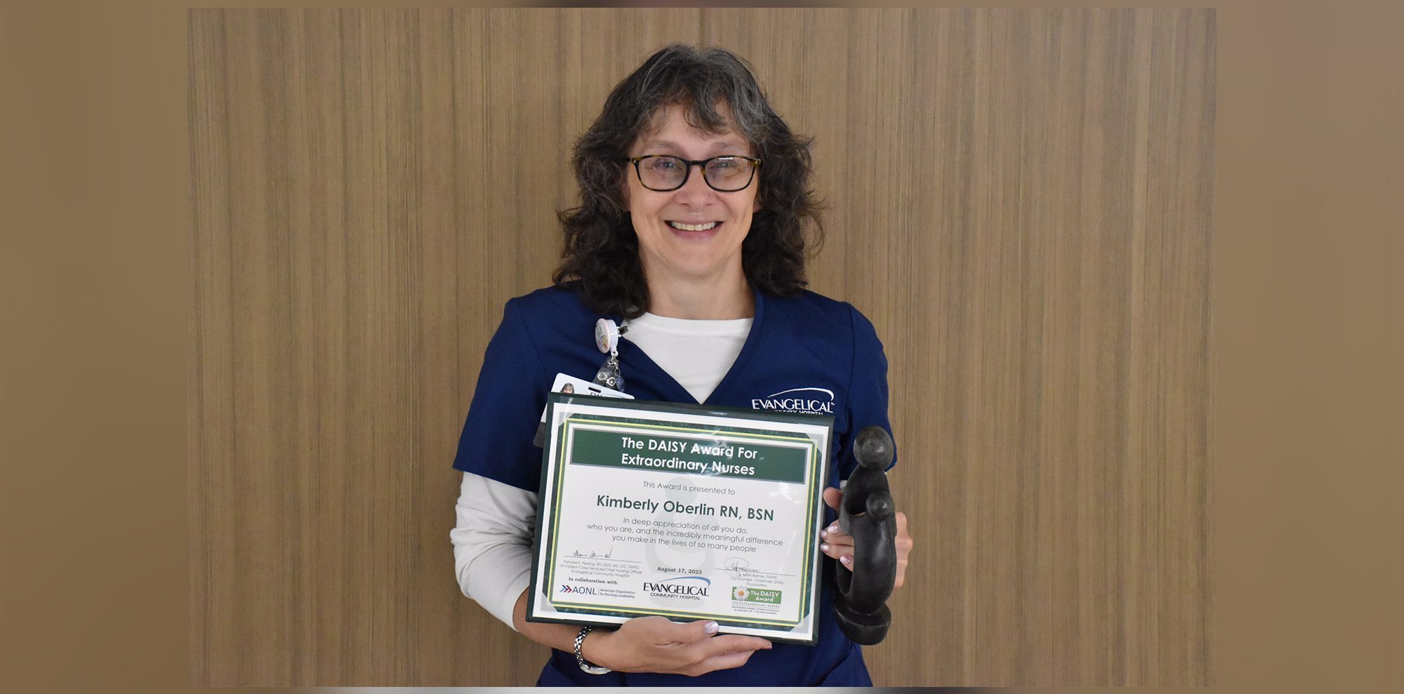Evangelical Community Hospital Awards DAISY Honor for Nursing Excellence to Kimberly Oberlin, RN, BSN